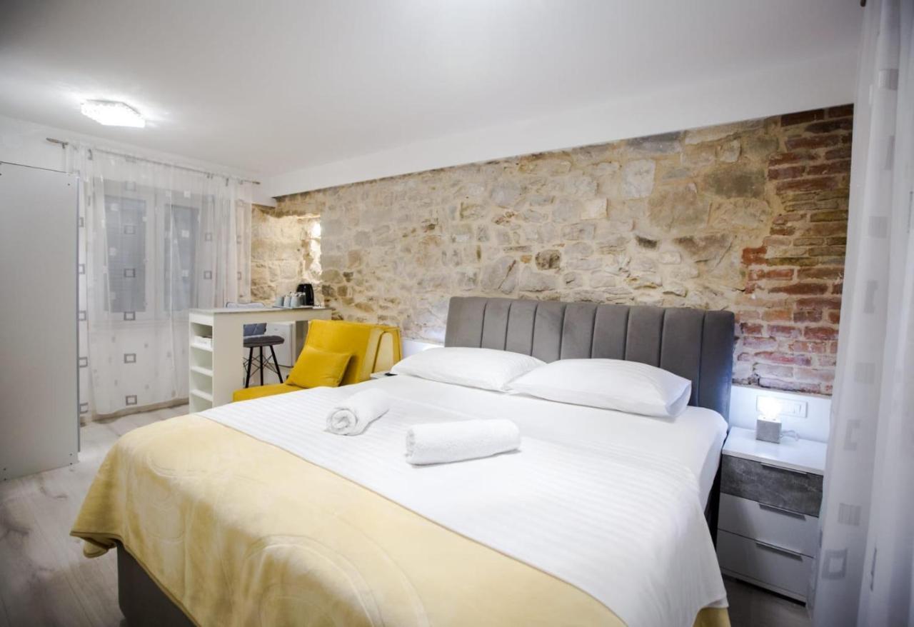 Lions Luxury Rooms Split Luaran gambar